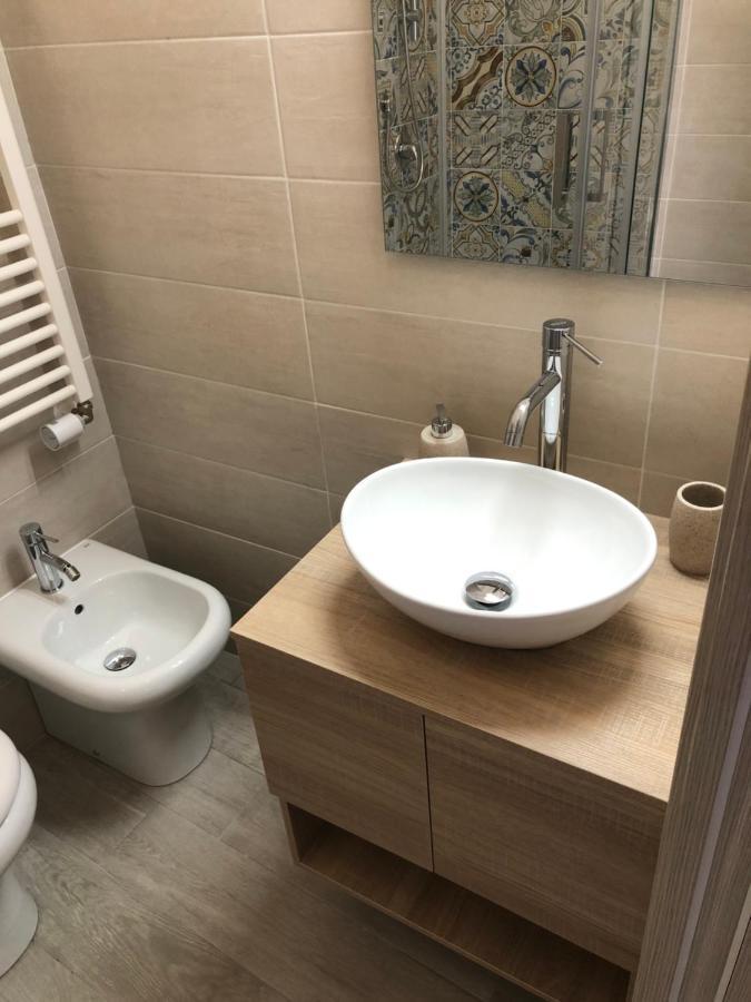 I Mori - Holiday Rooms Lascari Bagian luar foto